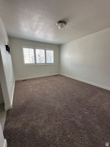 3167 W 3725 S, West Haven, UT 84401