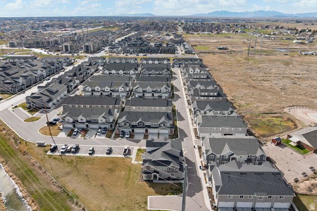 3167 W 3725 S, West Haven, UT 84401