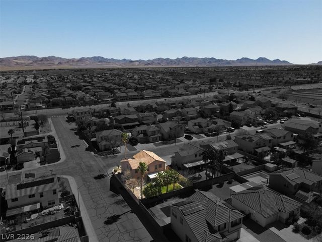749 Beach Park Street, Henderson, NV 89015