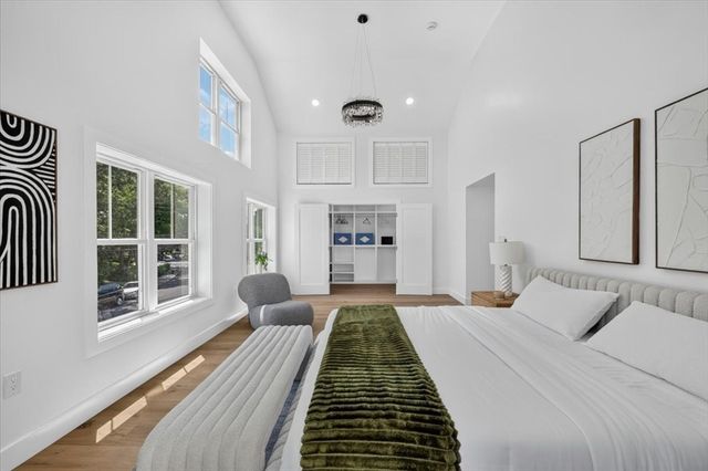 101 Hackensack Rd, Boston, MA 02467
