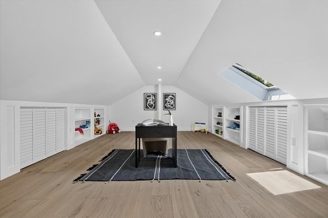 101 Hackensack Rd, Boston, MA 02467