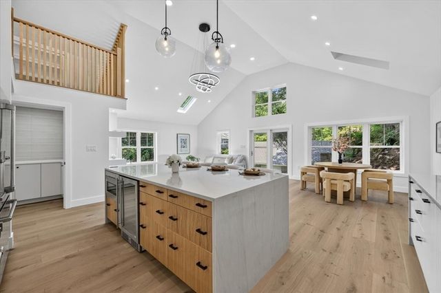 101 Hackensack Rd, Boston, MA 02467