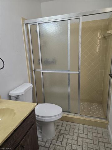 112 Kerr CIR, Lehigh Acres, FL 33936