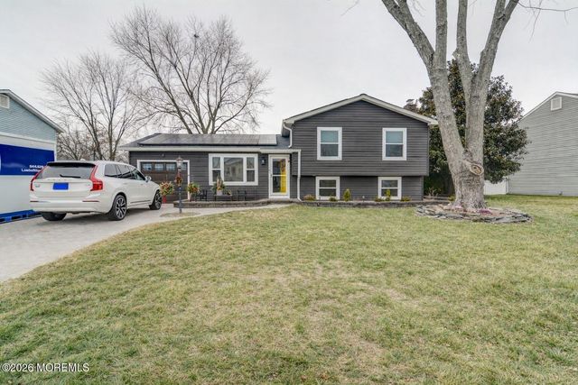 956 Green Hill Boulevard, Toms River, NJ 08753