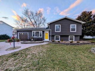 956 Green Hill Boulevard, Toms River, NJ 08753