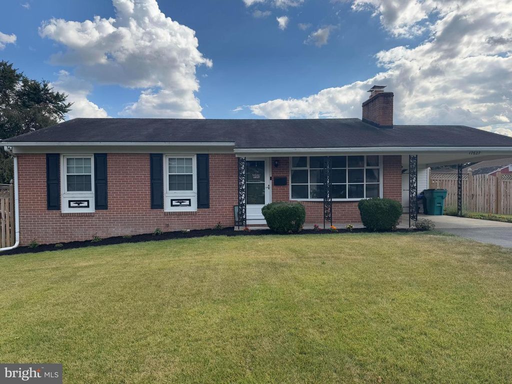 17627 MEADOWOOD DR, Hagerstown, MD 21740
