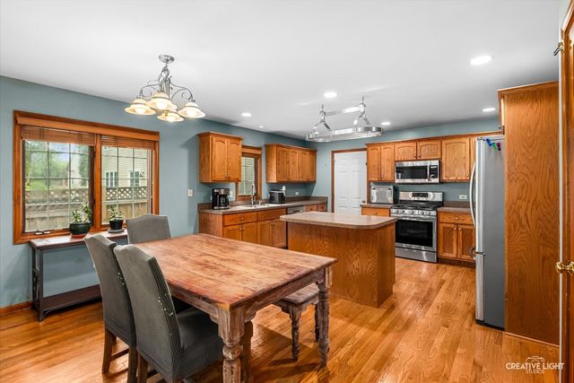 3S665 Virginia Avenue, Warrenville, IL 60555