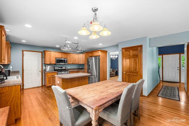 3S665 Virginia Avenue, Warrenville, IL 60555
