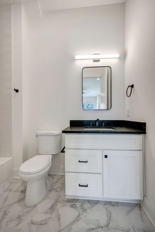 819D Watts Ln, Nashville, TN 37209