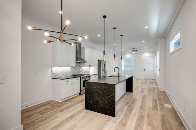 819D Watts Ln, Nashville, TN 37209