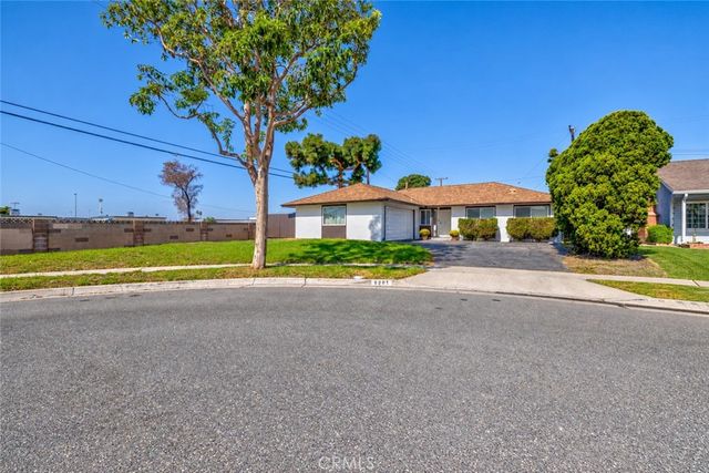 6001 Welde, Huntington Beach, CA 92647