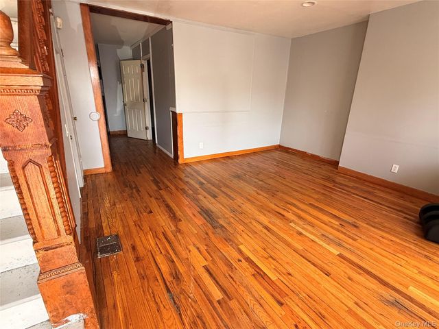 88-25 75th Street, Woodhaven, NY 11421