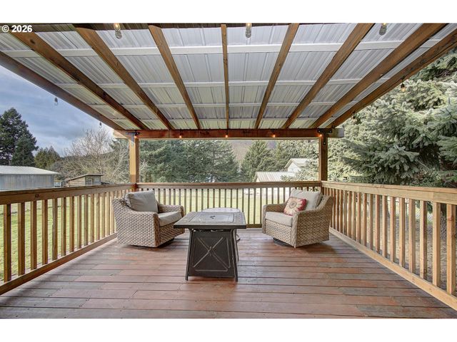 291 METZGER Rd, Carson, WA 98610