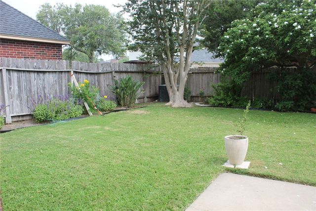 4406 Pontchartrain Dr, Corpus Christi, TX 78413