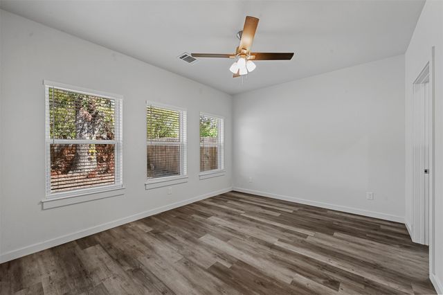 517 E Heron Street, Denison, TX 75021