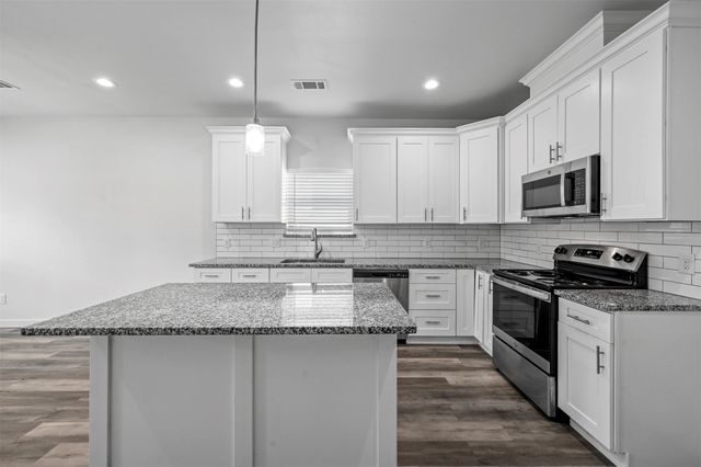 517 E Heron Street, Denison, TX 75021