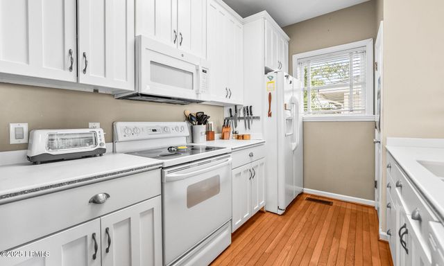 11 Nautical Watch Way, St. Helena Island, SC 29920