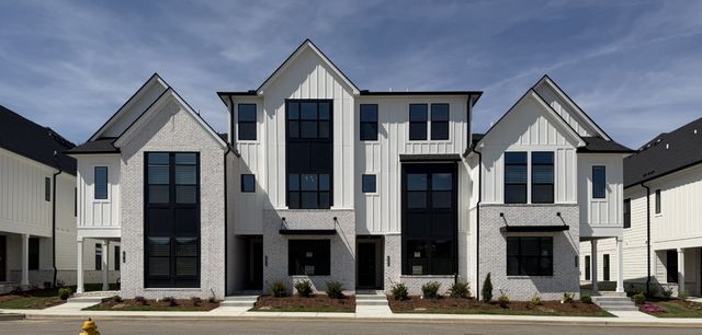 2080 Conductor Ln, Thompsons Station, TN 37179