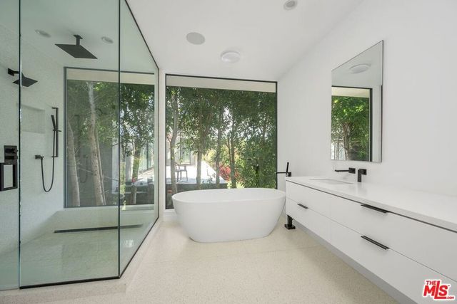 28901 Wight Road, Malibu, CA 90265