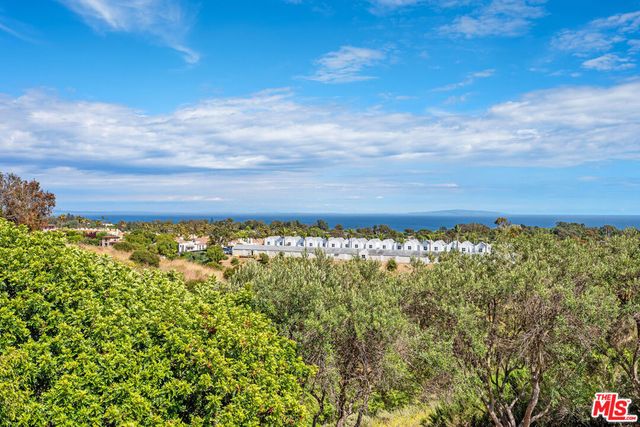 28901 Wight Road, Malibu, CA 90265