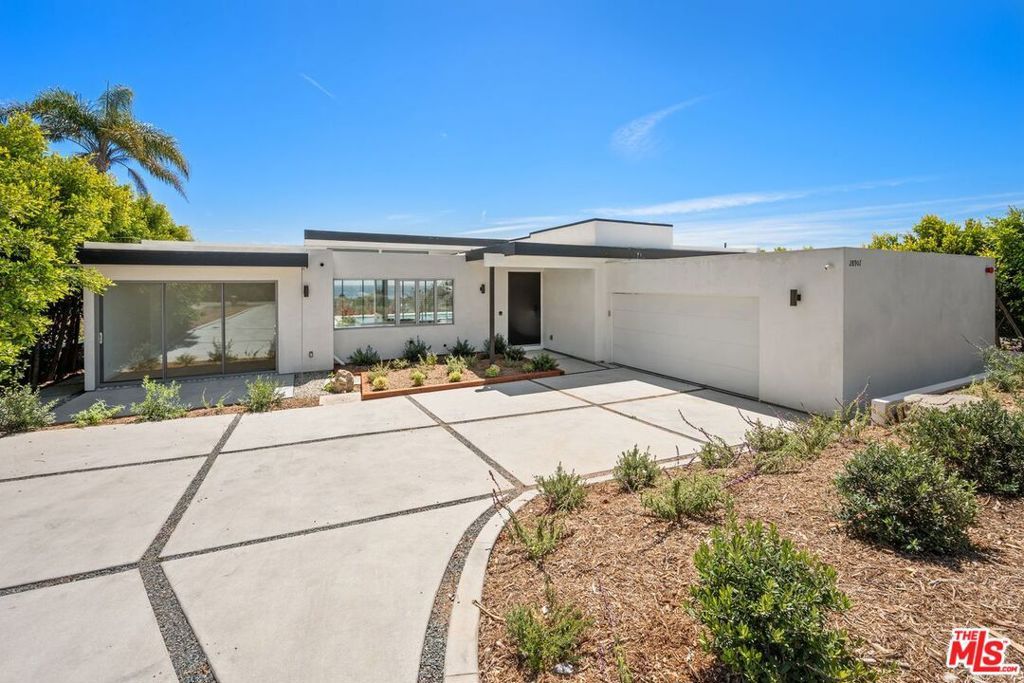 28901 Wight Road, Malibu, CA 90265