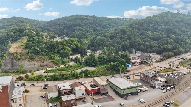 619 Butler St, Etna, PA 15223