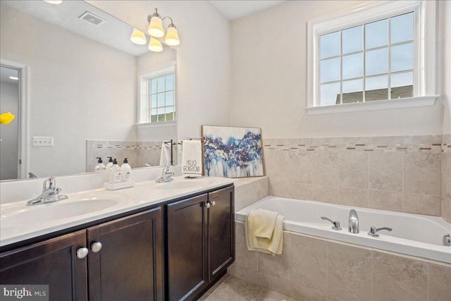 3589 FOSSILSTONE PL, Waldorf, MD 20601