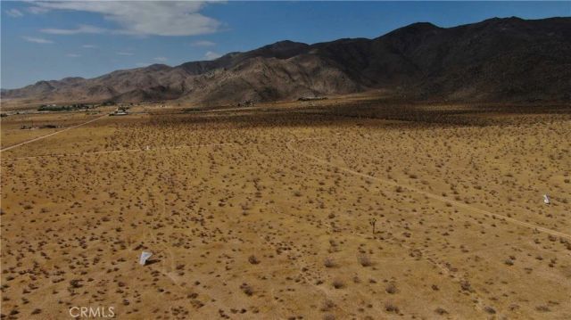 25970 Las Tunas, Apple Valley, CA 92308