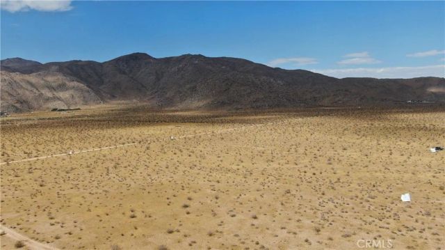 25970 Las Tunas, Apple Valley, CA 92308
