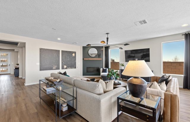 604 Amatista Loop SE, Rio Rancho, NM 87124