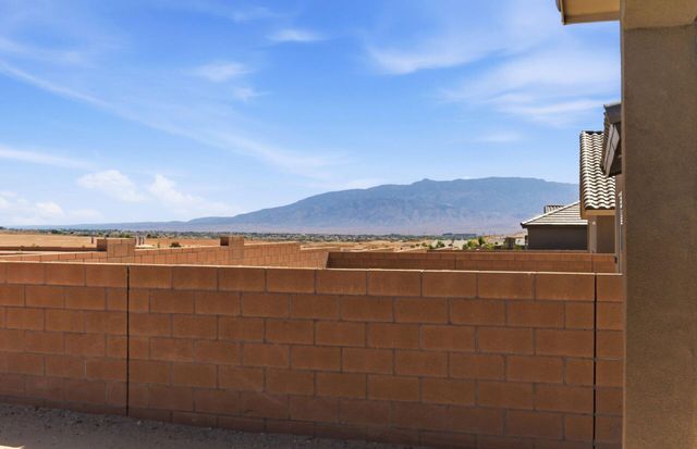 604 Amatista Loop SE, Rio Rancho, NM 87124