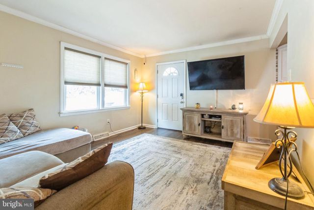 410 ERIE AVE, Penns Grove, NJ 08069