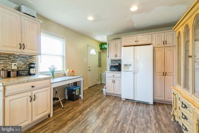 410 ERIE AVE, Penns Grove, NJ 08069