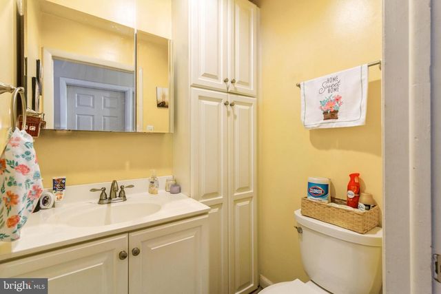 410 ERIE AVE, Penns Grove, NJ 08069