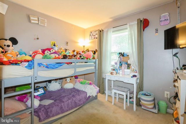 410 ERIE AVE, Penns Grove, NJ 08069