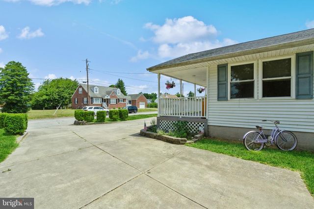 410 ERIE AVE, Penns Grove, NJ 08069