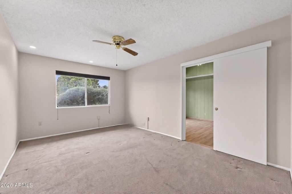 Image 18 of property listing at 9807 N BALBOA Drive, Sun City, AZ 85351