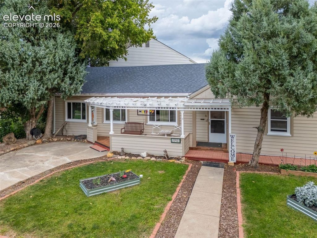 2910 8th Avenue, Pueblo, CO 81008 — photo 2