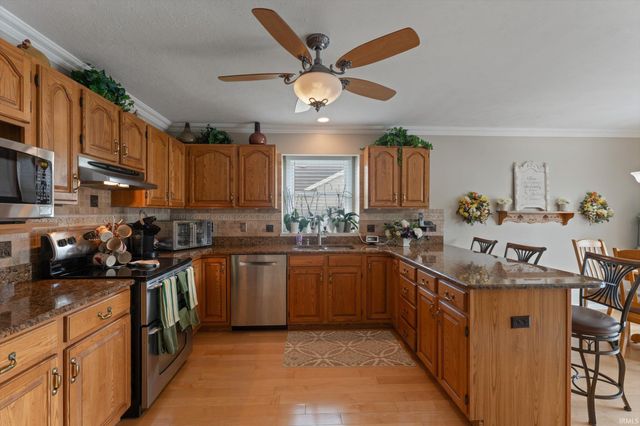 1033 Hermitage Drive, South Bend, IN 46614