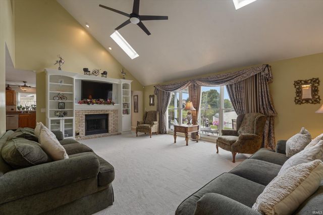 1033 Hermitage Drive, South Bend, IN 46614