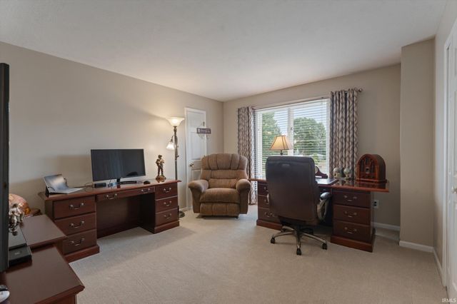 1033 Hermitage Drive, South Bend, IN 46614