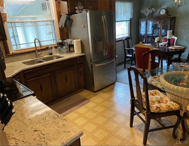433 Van Dyke Road, Utica, NY 13502