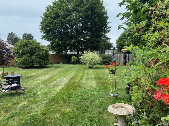 433 Van Dyke Road, Utica, NY 13502