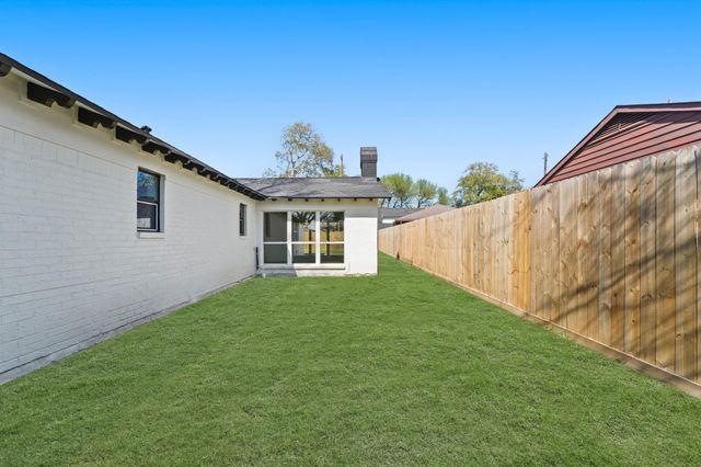 10722 Lynbrook Drive, Houston, TX 77042