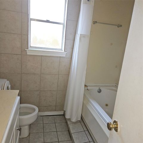 10411 Sagewillow Lane, Houston, TX 77089