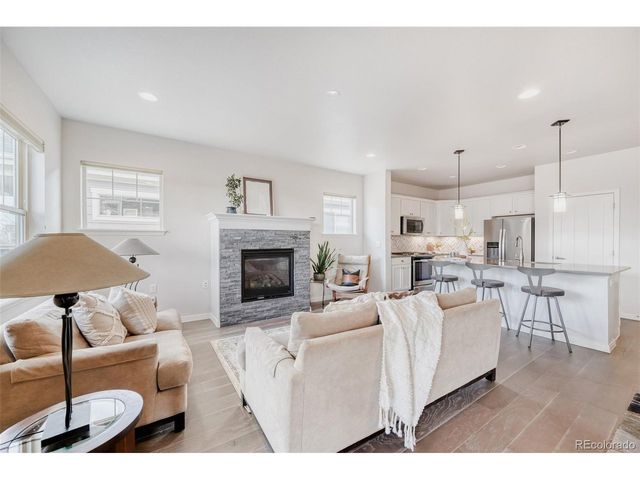 671 Brennan Cir, Erie, CO 80516