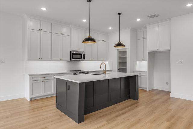 3007 Centaurus Way, Granbury, TX 76048