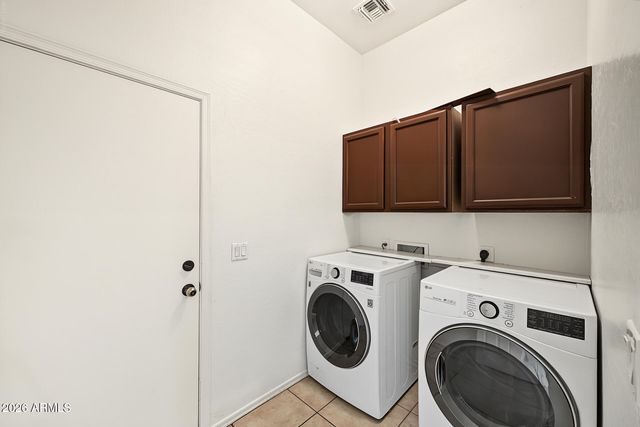 6843 E PEARL Street, Mesa, AZ 85207
