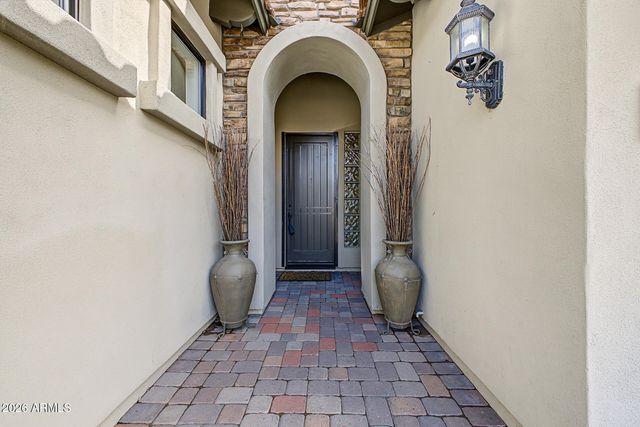 6843 E PEARL Street, Mesa, AZ 85207