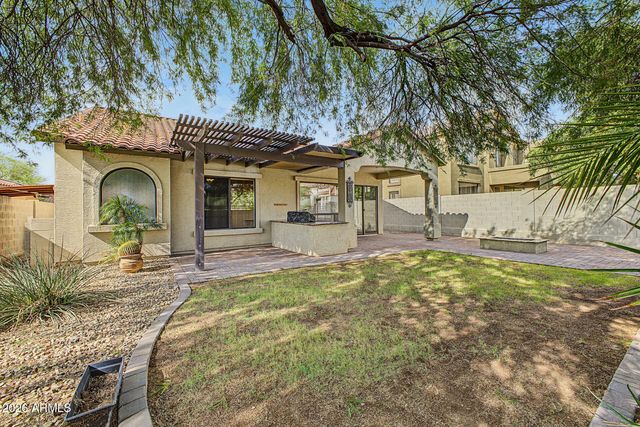 6843 E PEARL Street, Mesa, AZ 85207